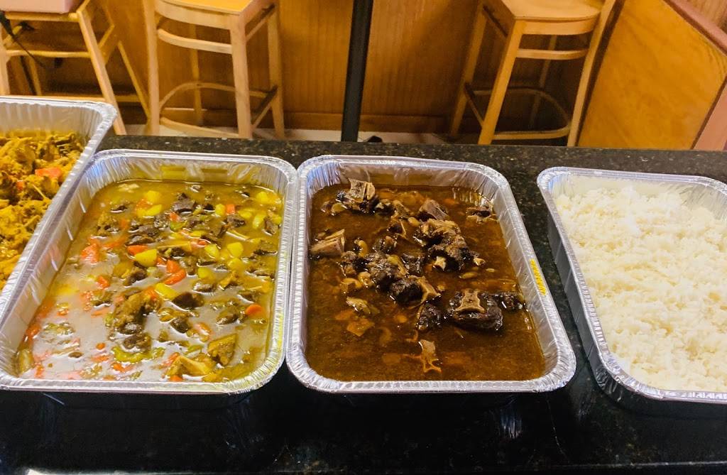 T & M Caribbean Cuisine | restaurant | 1004 E Sample Rd, Pompano Beach, FL 33064, USA | 7542271153 OR +1 754-227-1153