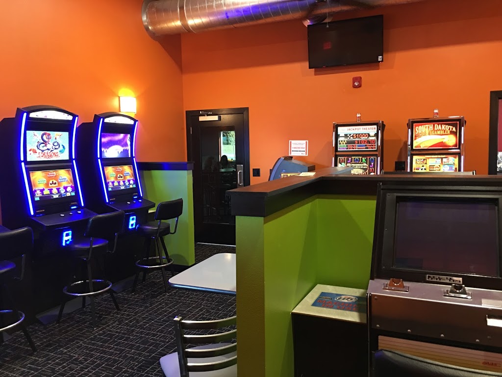 Northstar Grill & Pub | restaurant | 4305 W 61st St N, Sioux Falls, SD 57107, USA | 6052715692 OR +1 605-271-5692