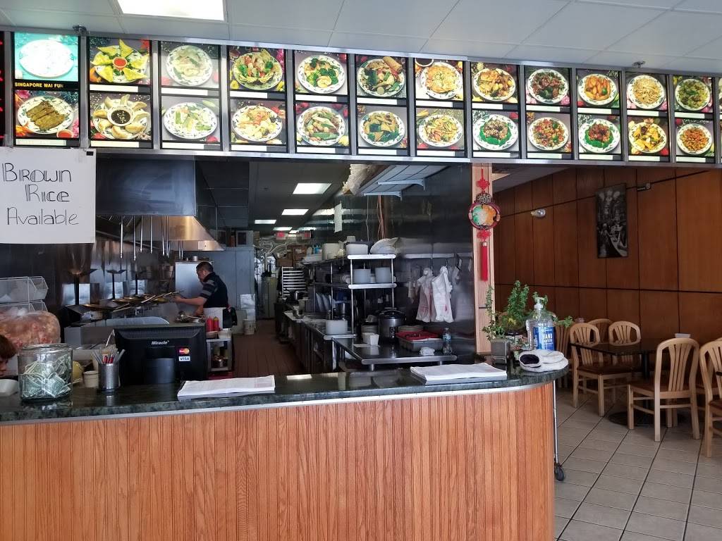 Panda House Restaurant | restaurant | 2064 Lime Kiln Rd # 1, Green Bay, WI 54311, USA | 9204693888 OR +1 920-469-3888