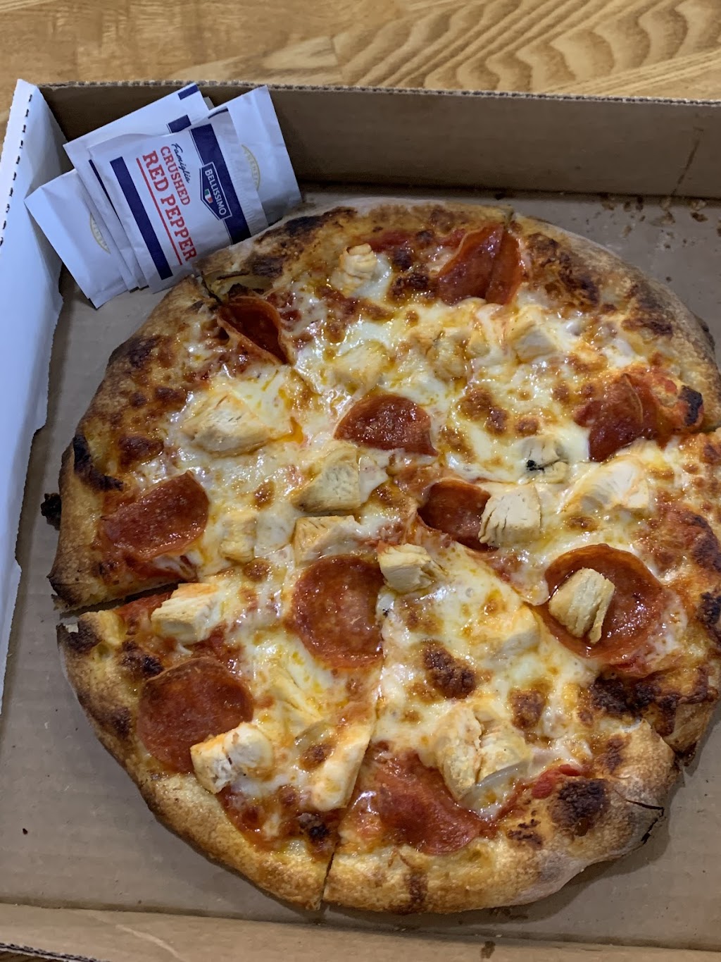 Riverfront Pizza | restaurant | 17530 W Bluemound Rd, Brookfield, WI 53045, USA | 2626061040 OR +1 262-606-1040