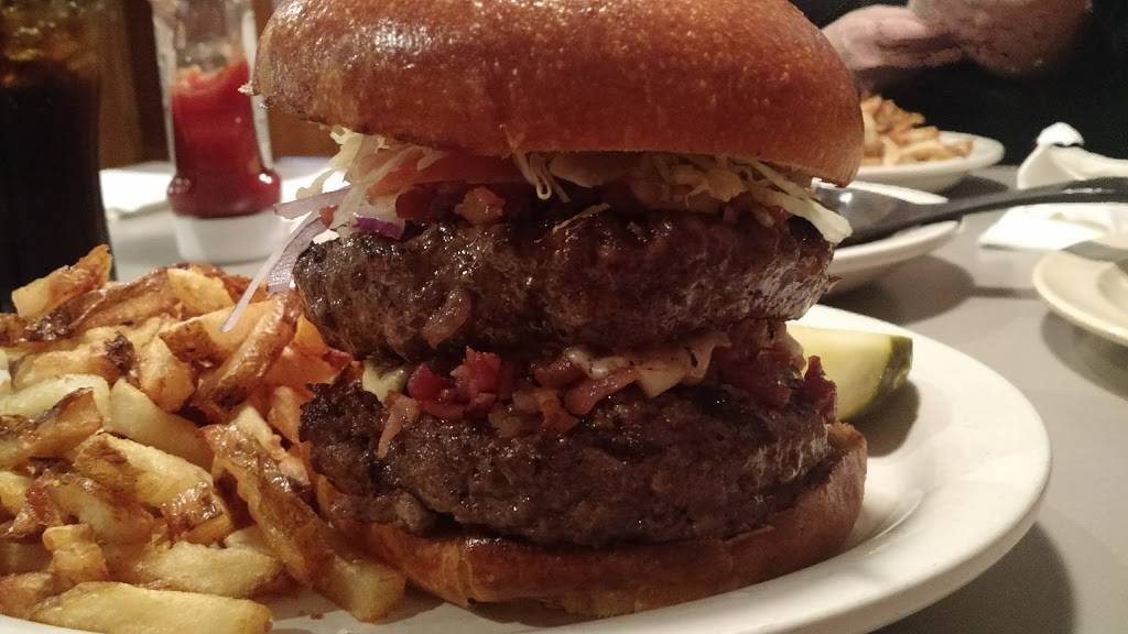 Three Guys Pizzeria | restaurant | 95 N Mountain Blvd, Mountain Top, PA 18707, USA | 5704742100 OR +1 570-474-2100