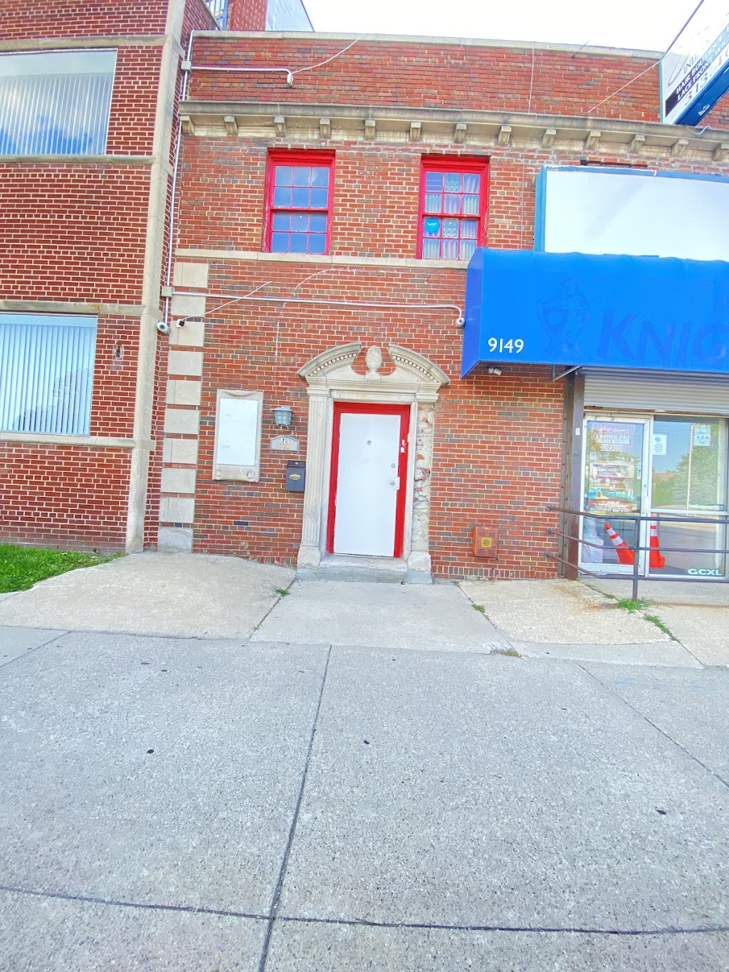 Flavorz express | restaurant | 9149 E Jefferson Upper, Detroit, MI 48214, USA | 3134691279 OR +1 313-469-1279