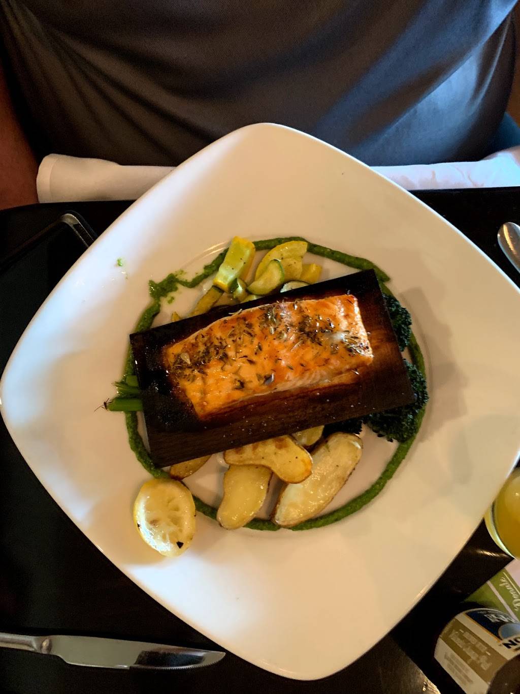 Harvest Seasonal Grill & Wine Bar - Montage | restaurant | 7011 Shoppes Blvd, Moosic, PA 18507, USA | 5703423330 OR +1 570-342-3330