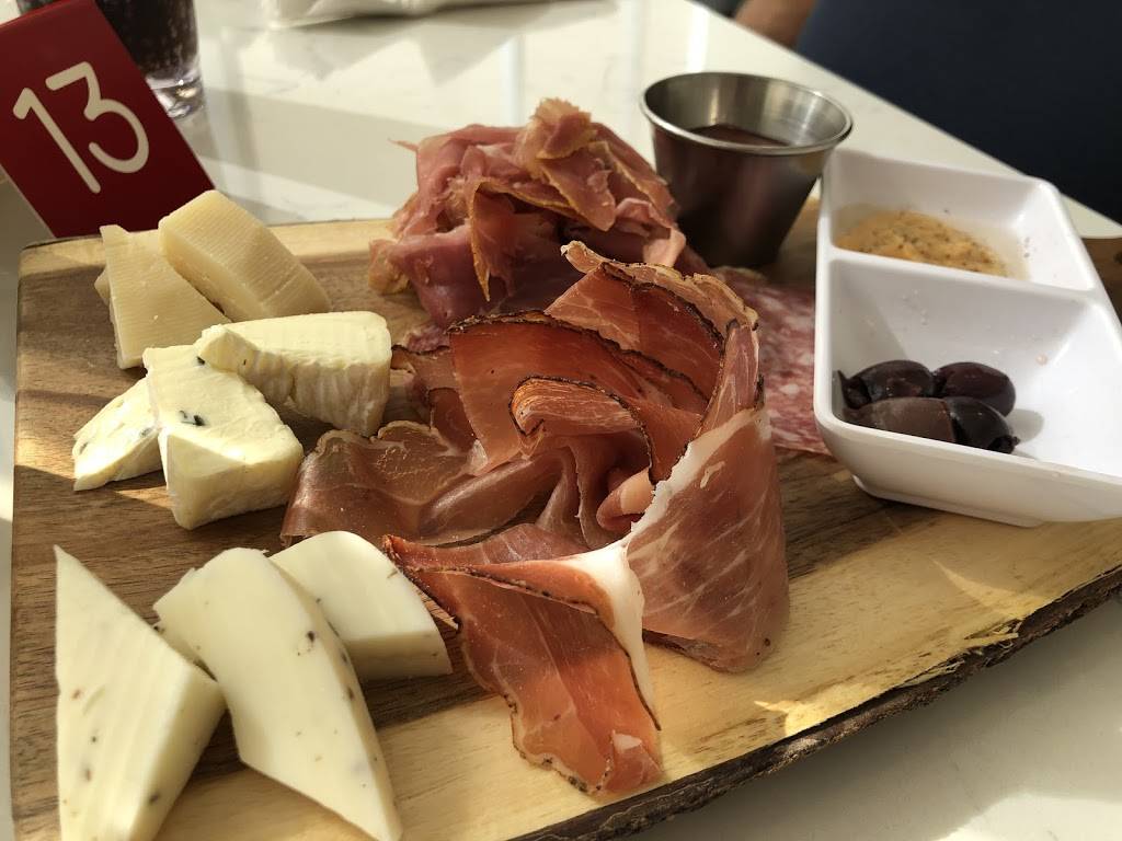 Giuseppes Pastacaffe | restaurant | 920 Pierremont Rd #110, Shreveport, LA 71106, USA | 3189468698 OR +1 318-946-8698