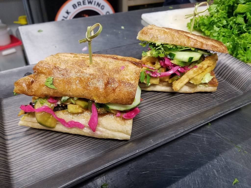 The DeLuxe | restaurant | 148 West St A-8, Reno, NV 89501, USA | 7756866773 OR +1 775-686-6773