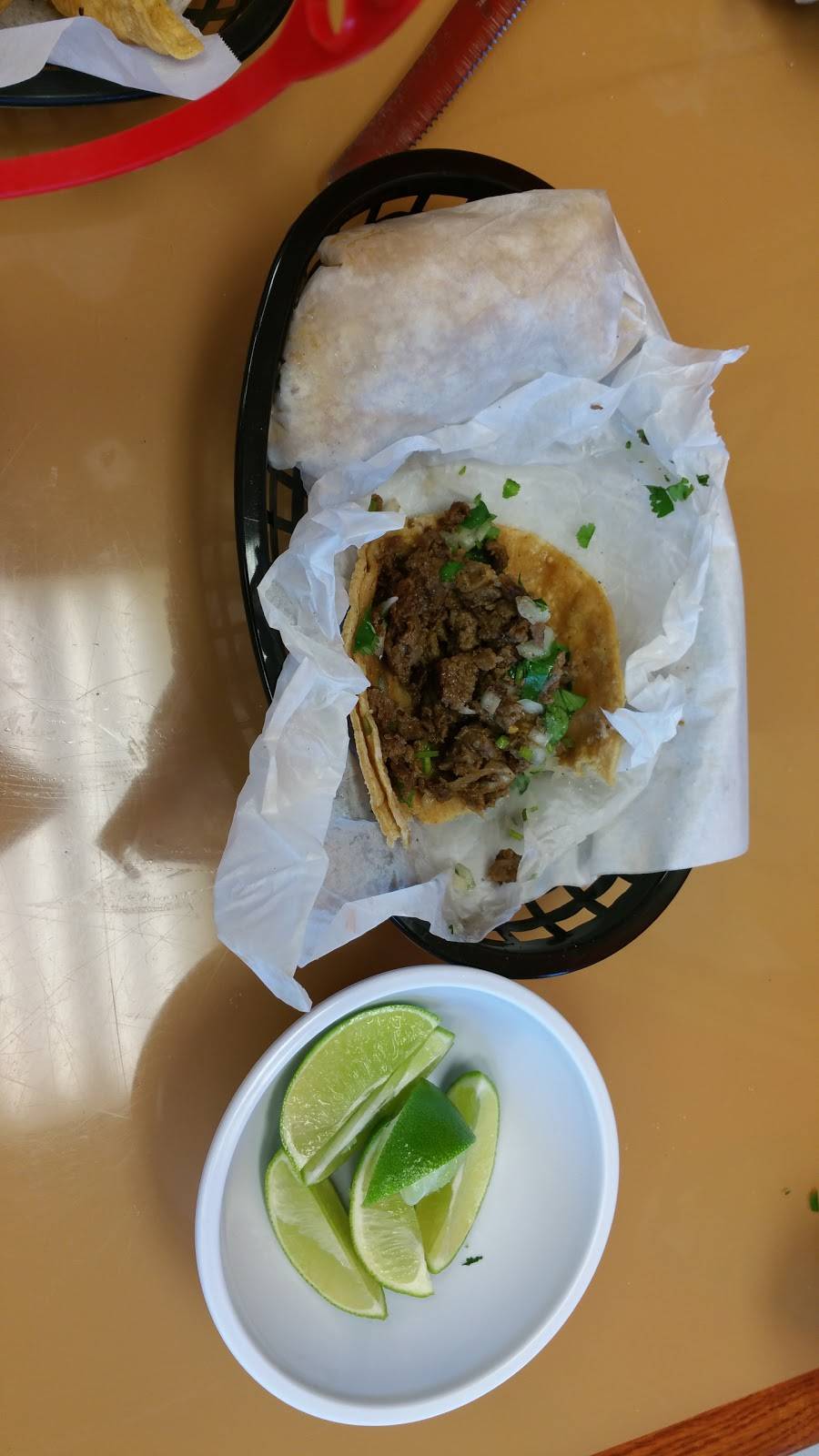 Sabroso Burrito | restaurant | 704 E Higgins Rd, Schaumburg, IL 60173, USA | 8478840498 OR +1 847-884-0498