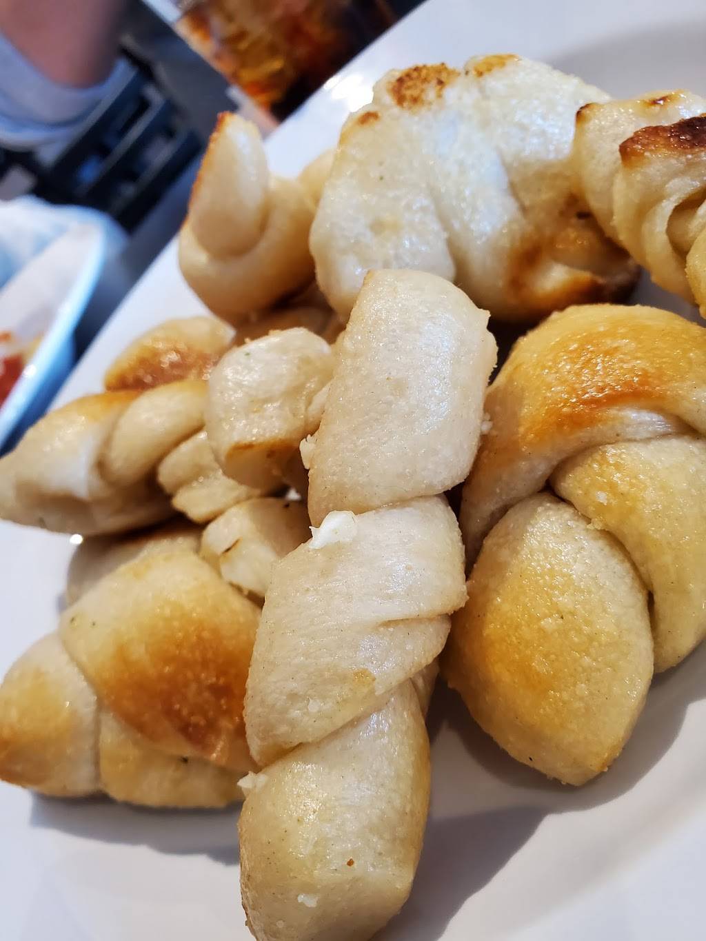 Portofinos Pizza and Pasta | restaurant | 10920 S Parker Rd, Parker, CO 80134, USA | 3038419900 OR +1 303-841-9900