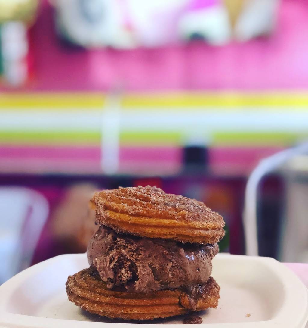 La Michoacana | meal takeaway | 107 US Hwy 17 92 N, Haines City, FL 33844, USA | 8635474409 OR +1 863-547-4409