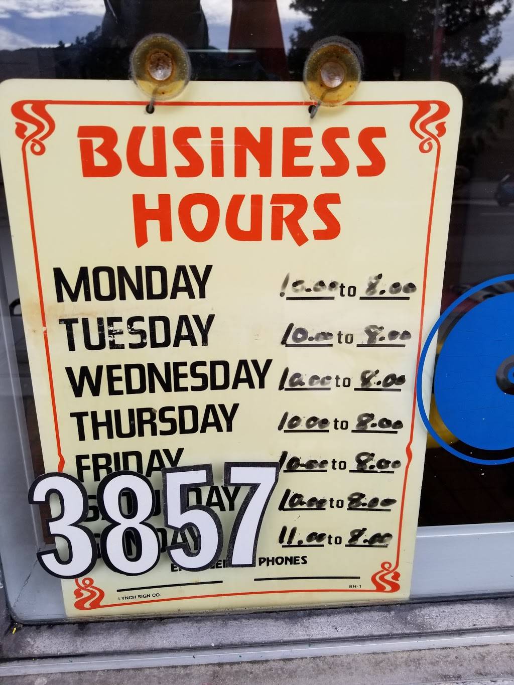 Sams Dog House | restaurant | 3857 San Pablo Dam Rd, El Sobrante, CA 94803, USA | 5102238870 OR +1 510-223-8870