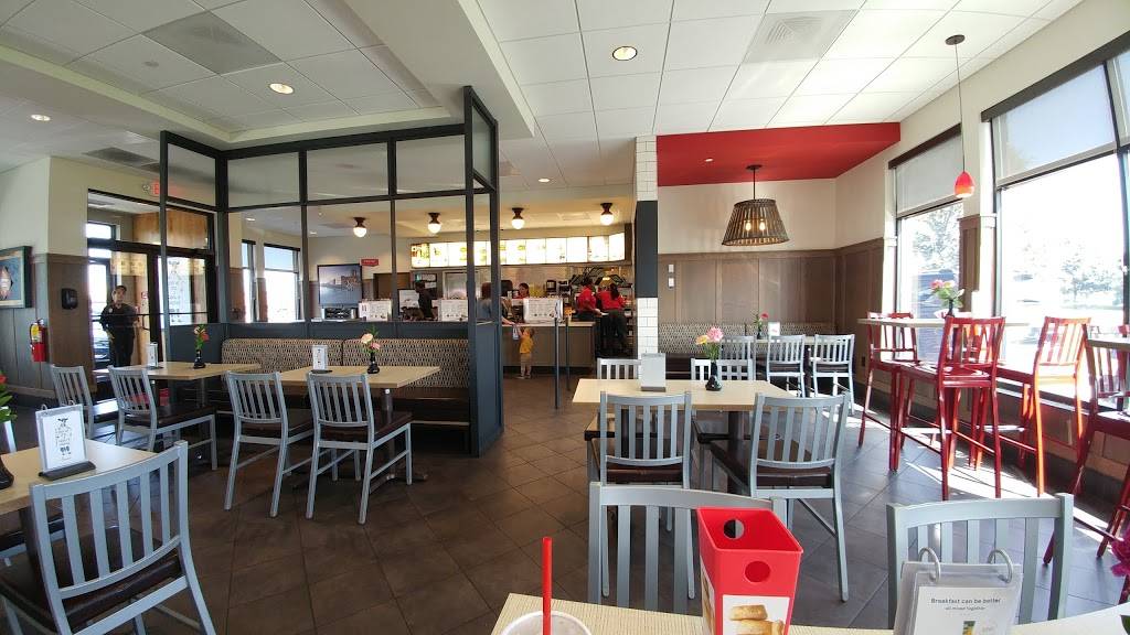 Chick-fil-A | restaurant | 6550 Grand Ave, Gurnee, IL 60031, USA | 8477829294 OR +1 847-782-9294