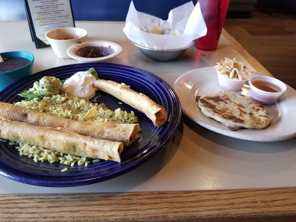 Tio Carlos Mexican Latin Grill | restaurant | 2742 N OConnor Rd #104, Irving, TX 75062, USA | 9725705000 OR +1 972-570-5000