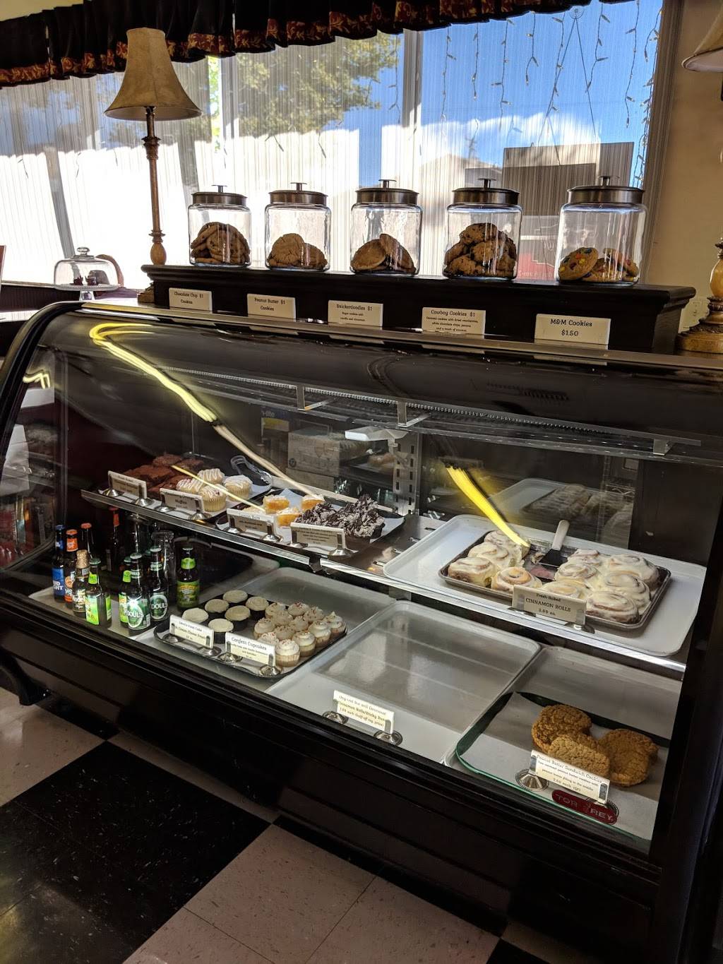 4th St. Cafe | cafe | 824 4th St, Orland, CA 95963, USA | 5309889030 OR +1 530-988-9030