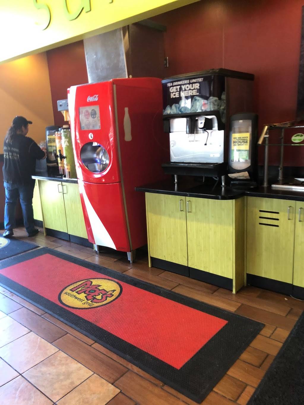 Moes Southwest Grill | restaurant | 5332 McFarland Dr, Durham, NC 27707, USA | 9194936637 OR +1 919-493-6637