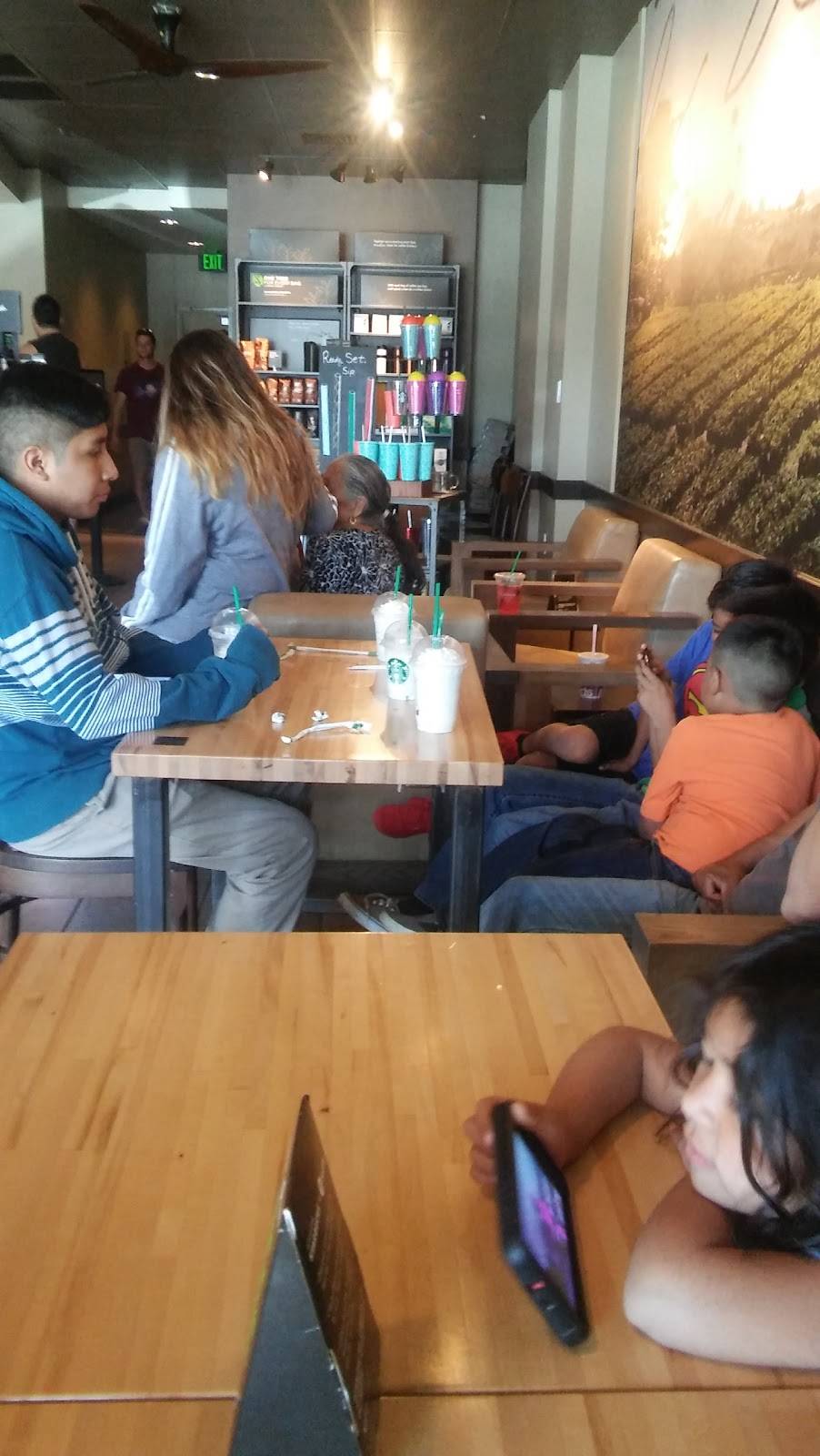 Starbucks | cafe | 851 5th St Suite E, Gonzales, CA 93926, USA | 8316752369 OR +1 831-675-2369