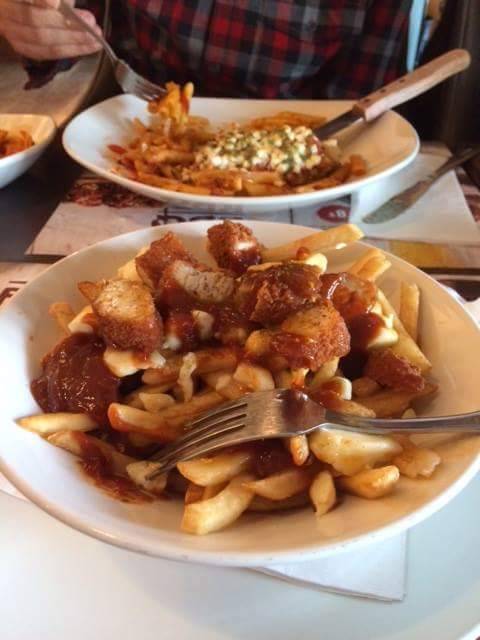 Rôtisserie St-Hubert | restaurant | 1550 Avenue Jules-Verne, Québec, QC G2G 2R5, Canada | 4188771234 OR +1 418-877-1234