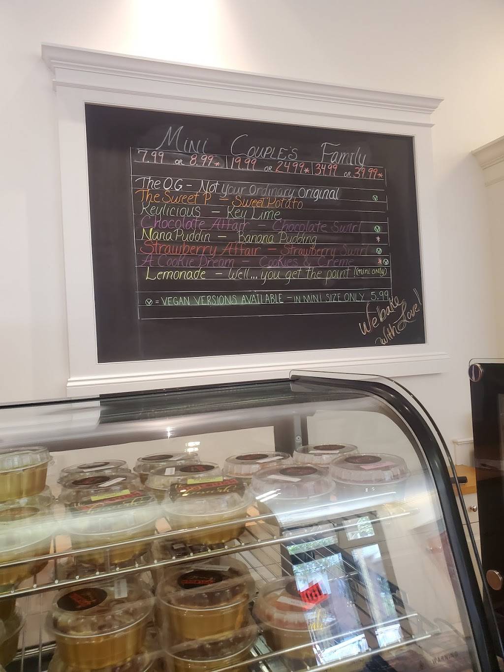 The Furlough Cheesecake | restaurant | 170 American Way, Oxon Hill, MD 20745, USA | 2406405324 OR +1 240-640-5324