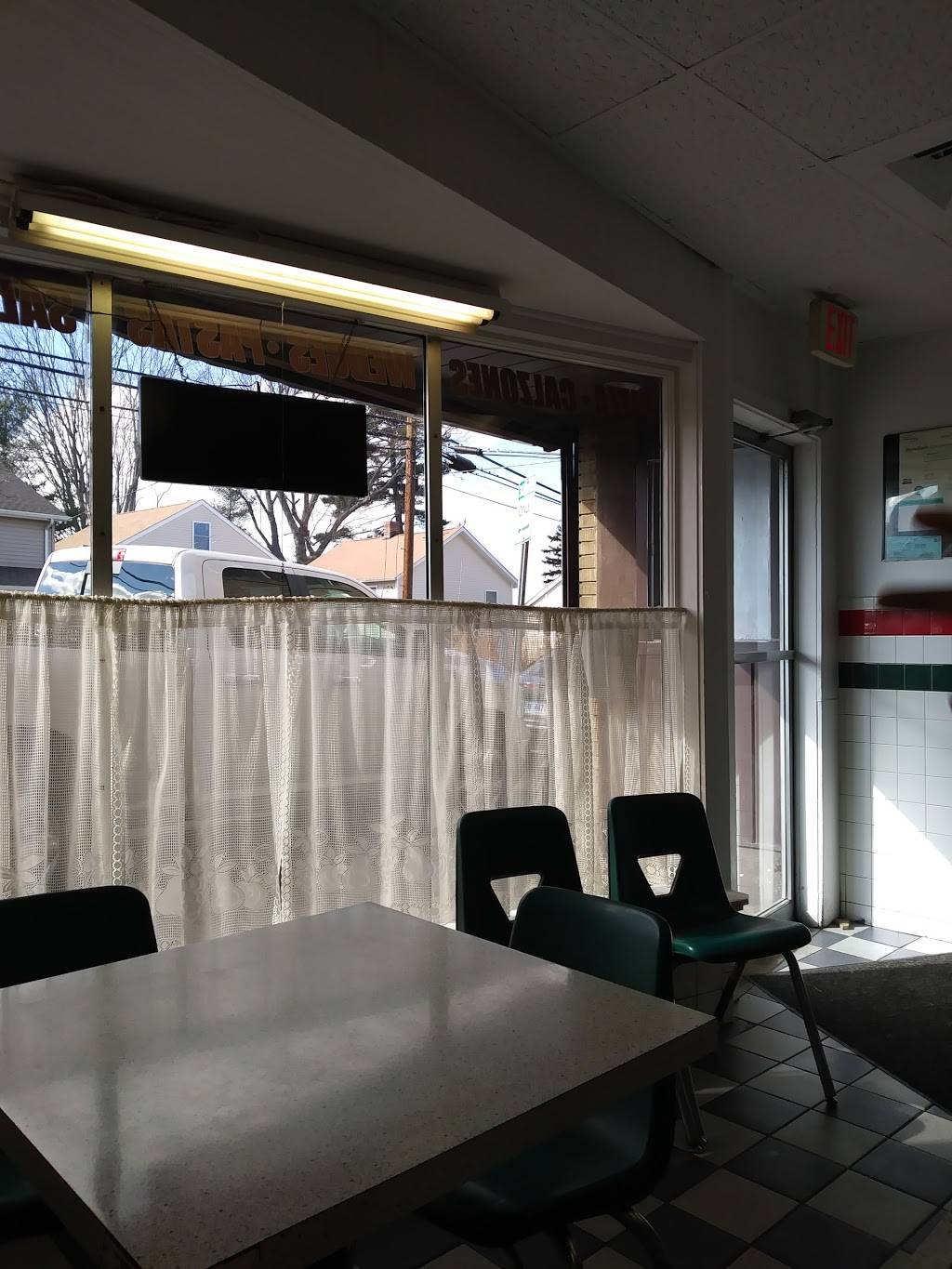 Belltown Pizzeria | restaurant | 31 Belltown Rd, Stamford, CT 06905, USA | 2033253400 OR +1 203-325-3400