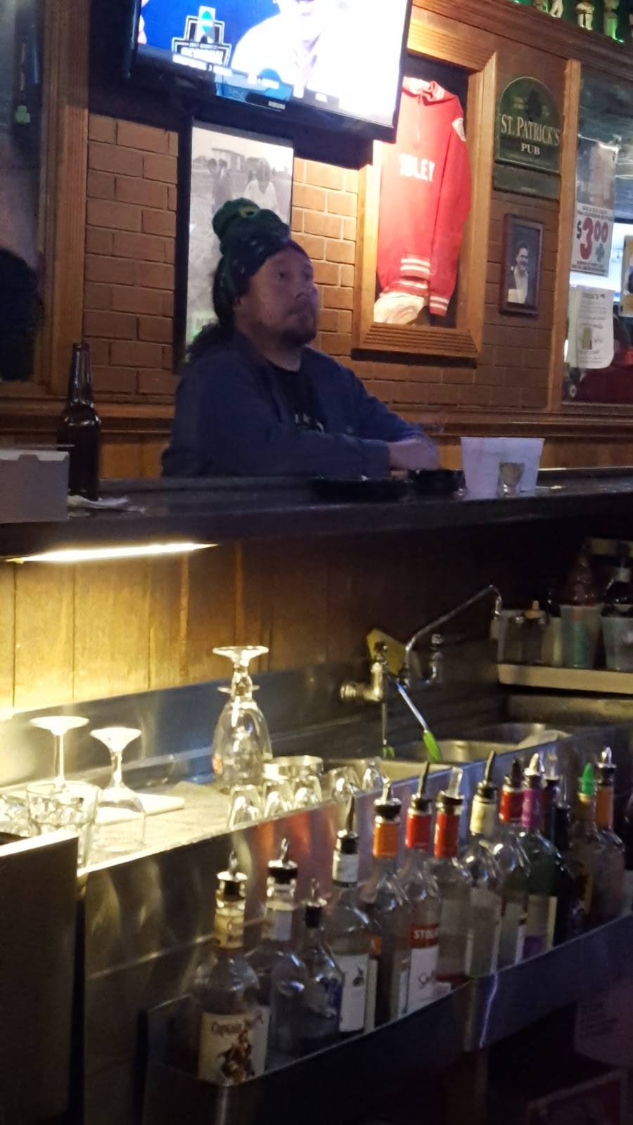Dolans Bar | restaurant | 24 E Sellers Ave, Ridley Park, PA 19078, USA | 4844946118 OR +1 484-494-6118