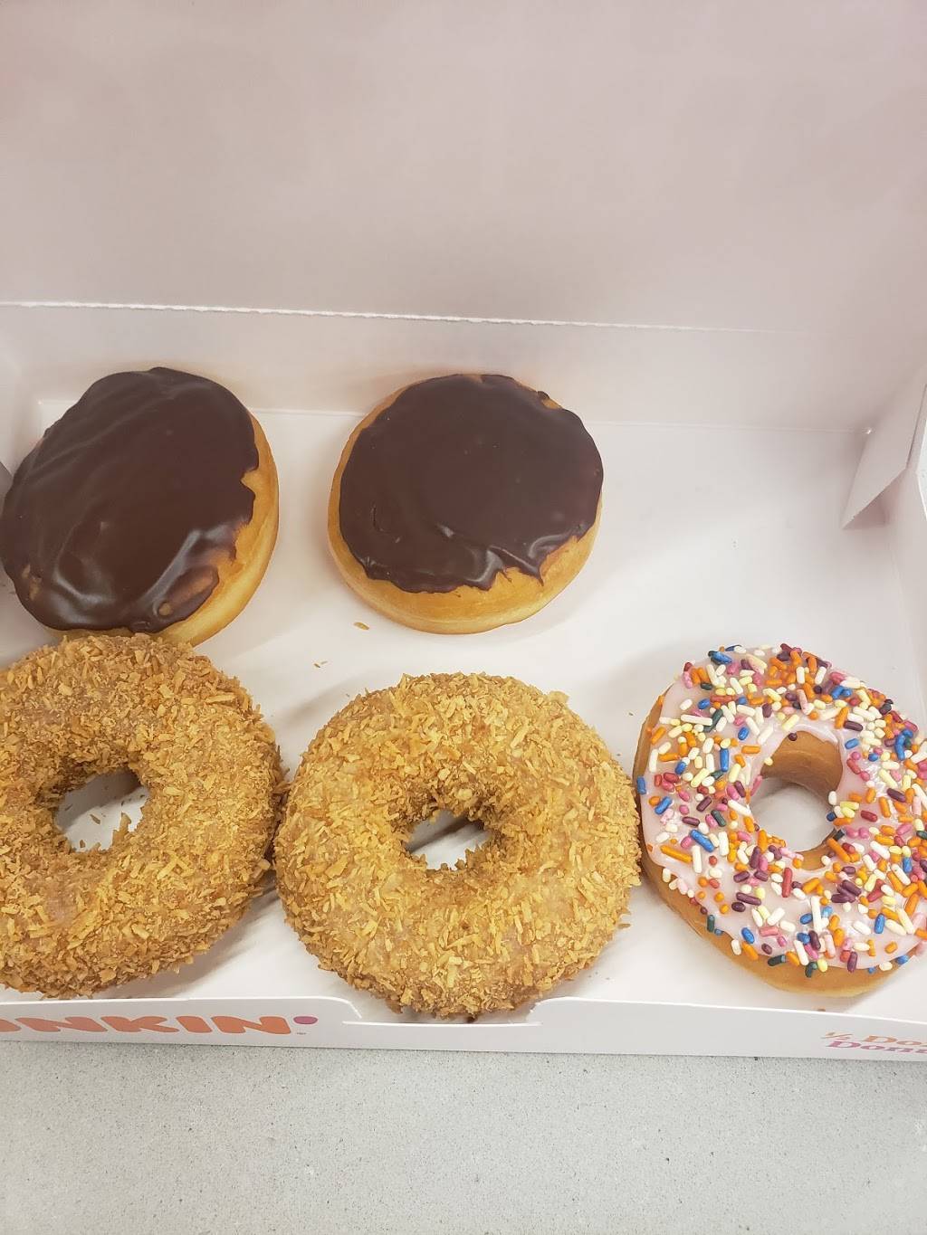 Dunkin Donuts | restaurant | 834 N Hampton Rd, DeSoto, TX 75115, USA | 4697473103 OR +1 469-747-3103