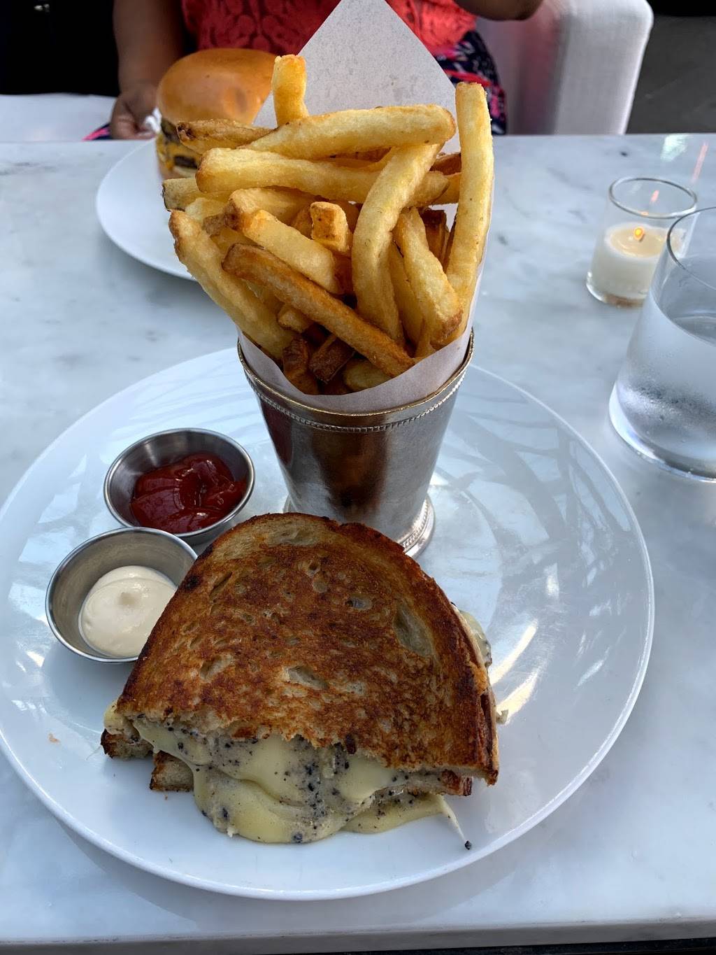 RH Rooftop Restaurant | restaurant | 560 Okeechobee Blvd, West Palm Beach, FL 33401, USA | 5618046826 OR +1 561-804-6826