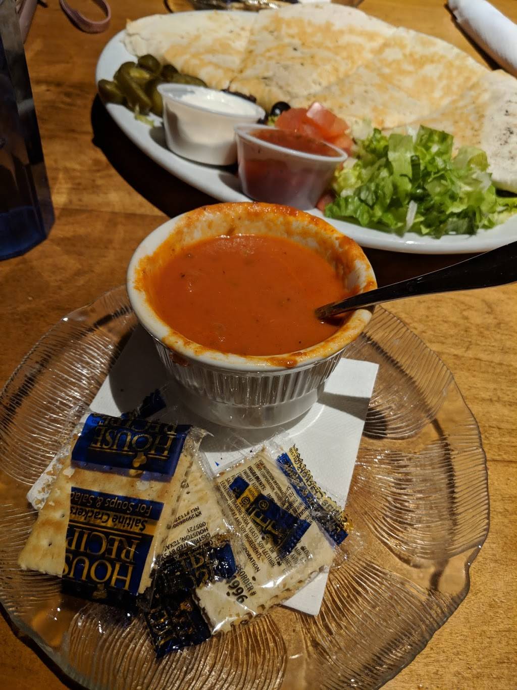 Guy Hollerins Ann Arbor Bar & Grill | restaurant | 3600 Plymouth Rd, Ann Arbor, MI 48105, USA | 7347694323 OR +1 734-769-4323