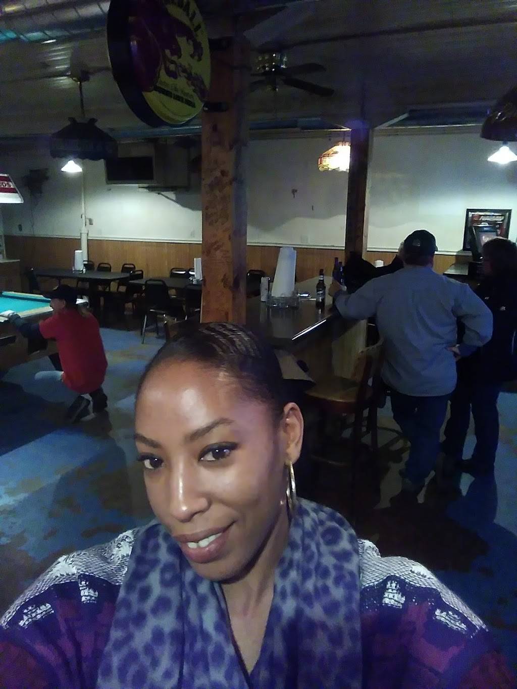 JB Butlers Supper Club | restaurant | 8702 W Main St, Mapleton, IL 61547, USA | 3096970068 OR +1 309-697-0068