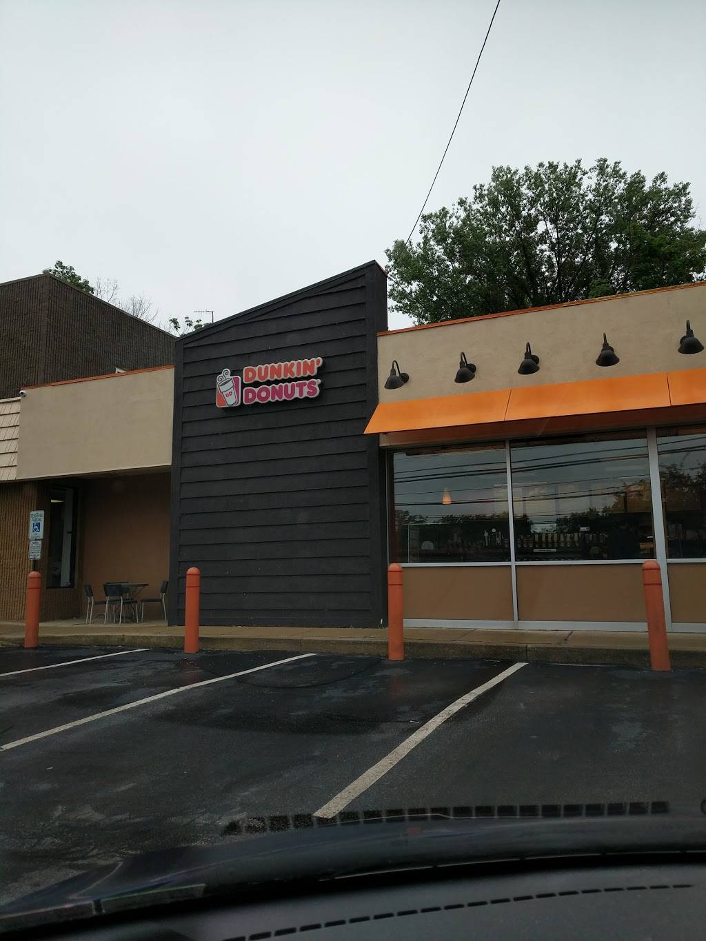 Dunkin | cafe | 318 E Lincoln Hwy, Exton, PA 19341, USA | 6103638393 OR +1 610-363-8393