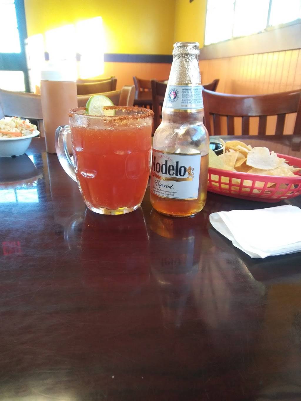 Pupuseria El Zunzal | restaurant | 2081 N Decatur Blvd, Las Vegas, NV 89108, USA | 7027785565 OR +1 702-778-5565