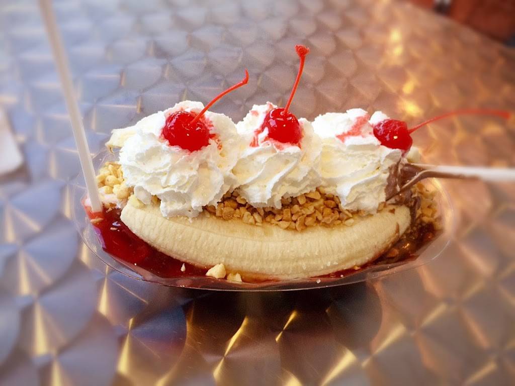 Ice Cream & Yogurt Club | restaurant | Manalapan, FL 33462, USA | 5615820778 OR +1 561-582-0778