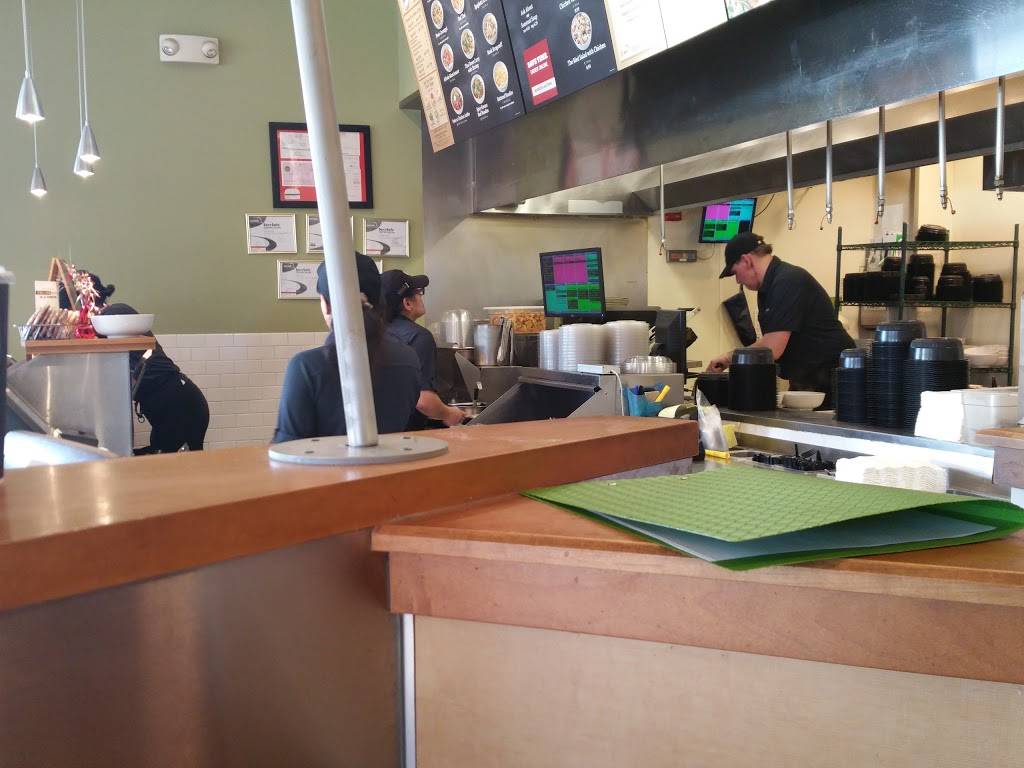 Noodles and Company | restaurant | 825 Goucher Blvd #100 B, Towson, MD 21286, USA | 4102960778 OR +1 410-296-0778