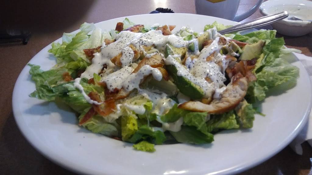 Dennys | restaurant | 2980 Travis Blvd, Fairfield, CA 94534, USA | 7074250303 OR +1 707-425-0303