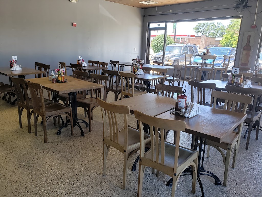 Moes Cafe | restaurant | 31-33 N Elmhurst Rd, Wheeling, IL 60090, USA | 2246760786 OR +1 224-676-0786