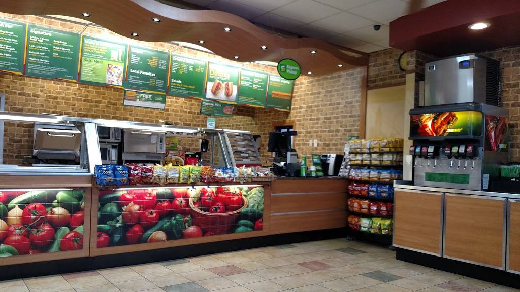 Subway | restaurant | 1665 S Stephenson Ave, Iron Mountain, MI 49801, USA | 9067741062 OR +1 906-774-1062