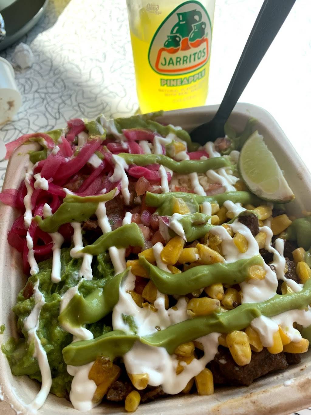 Dillys Taqueria | restaurant | 12 Circuit Ave, Oak Bluffs, MA 02557, USA | 5086879171 OR +1 508-687-9171