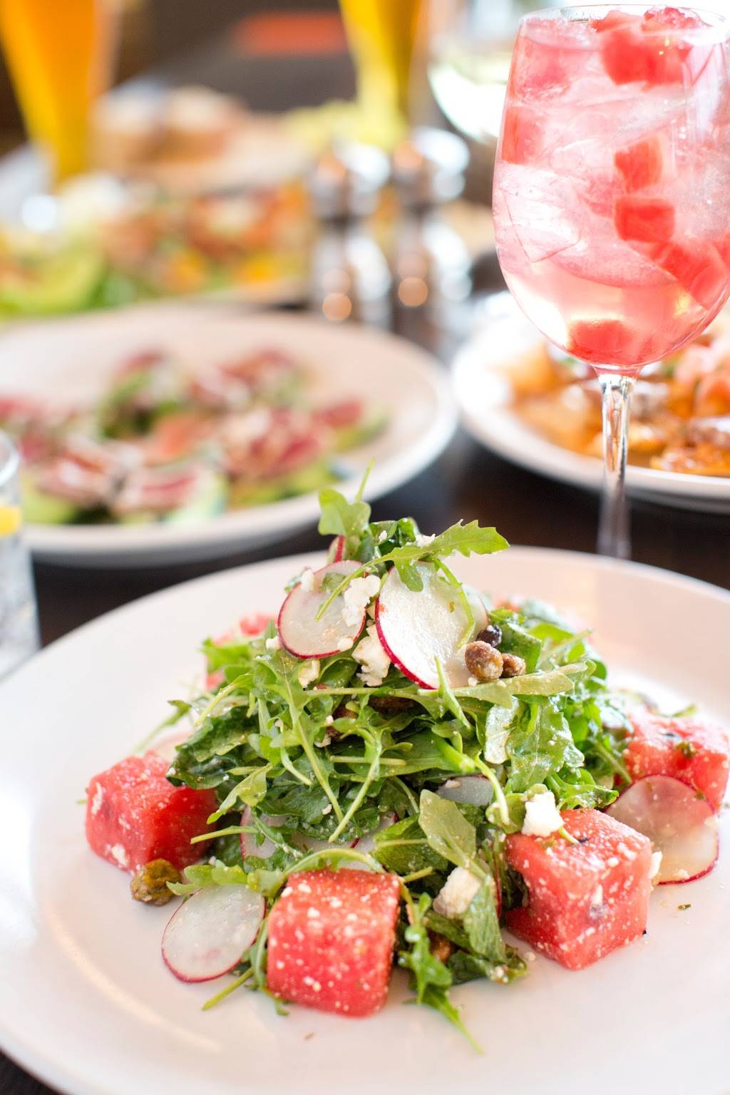 Not Your Average Joes | restaurant | 245 Kentlands Blvd, Gaithersburg, MD 20878, USA | 2404771040 OR +1 240-477-1040