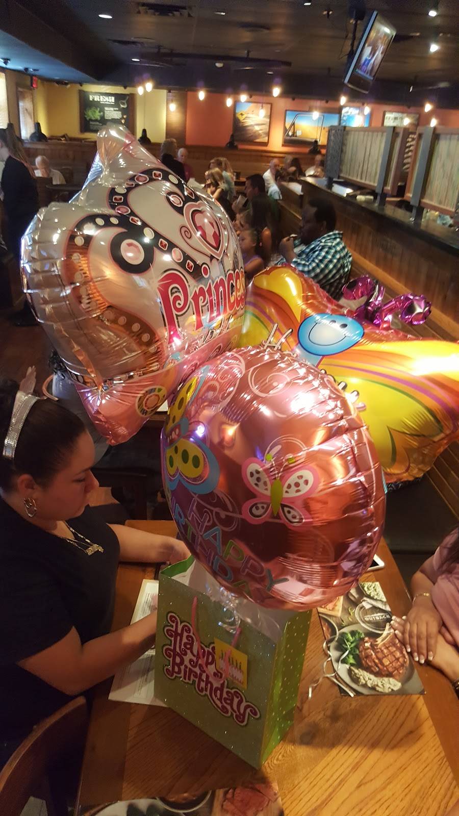 Outback Steakhouse | restaurant | 1551 Niagara Falls Blvd, Amherst, NY 14228, USA | 7168336067 OR +1 716-833-6067