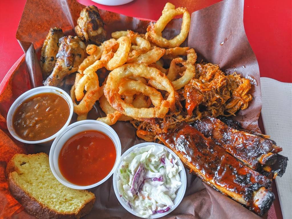 Big Bone BBQ | restaurant | 207 Eagle St, Newmarket, ON L3Y 1J6, Canada | 9058539888 OR +1 905-853-9888