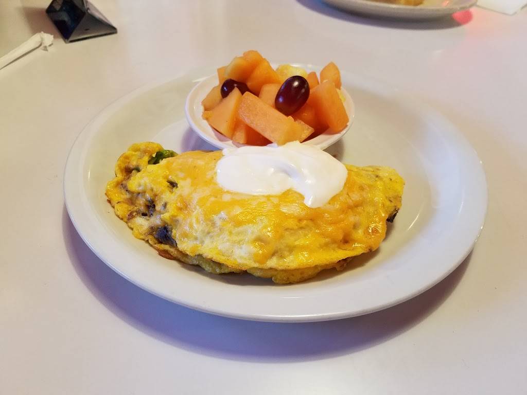 Rocky Cola Café | cafe | 6757 Greenleaf Ave, Whittier, CA 90601, USA | 5629073377 OR +1 562-907-3377