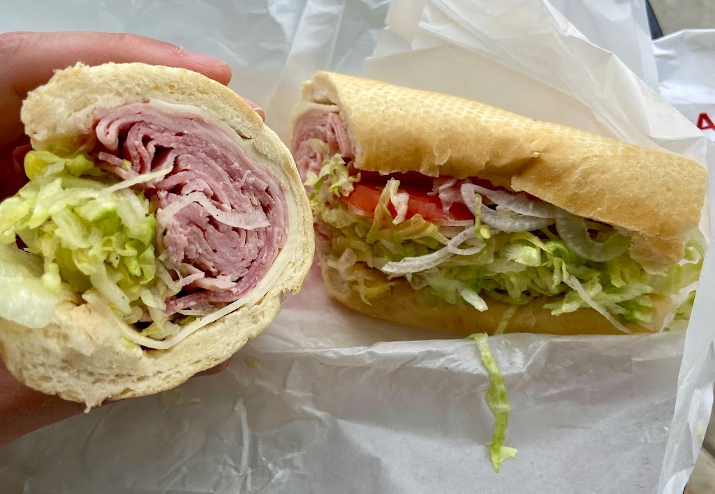 Lombardys Market & Deli | restaurant | 508 W Balboa Blvd, Newport Beach, CA 92661, USA | 9498770061 OR +1 949-877-0061