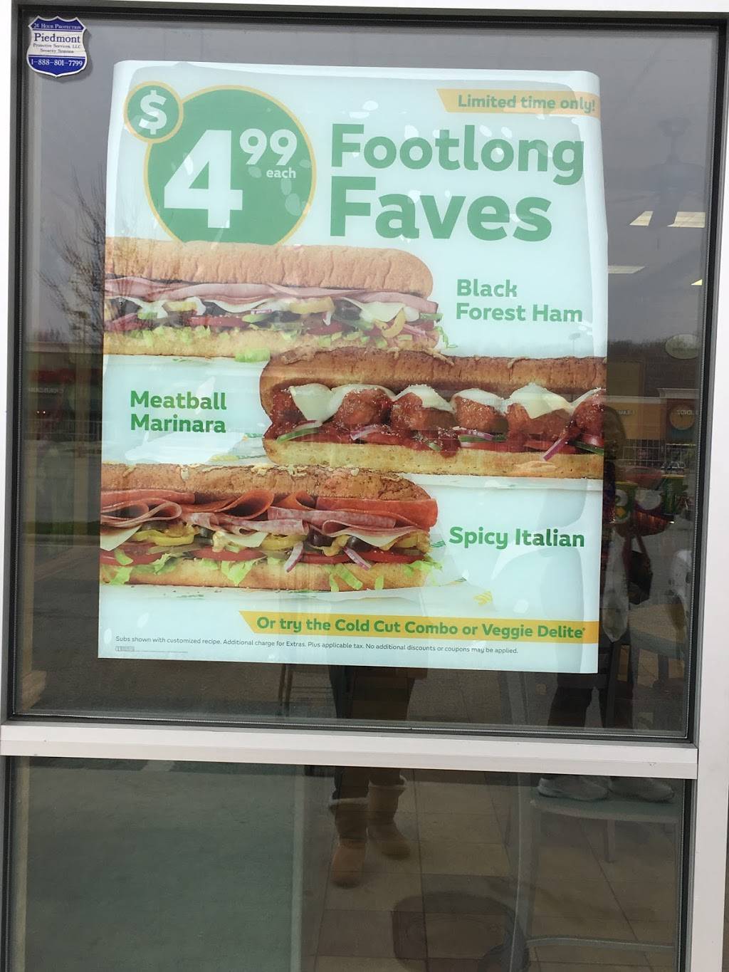 Subway | restaurant | 2105 Pyramids Village Blvd #101, Greensboro, NC 27405, USA | 3363755566 OR +1 336-375-5566