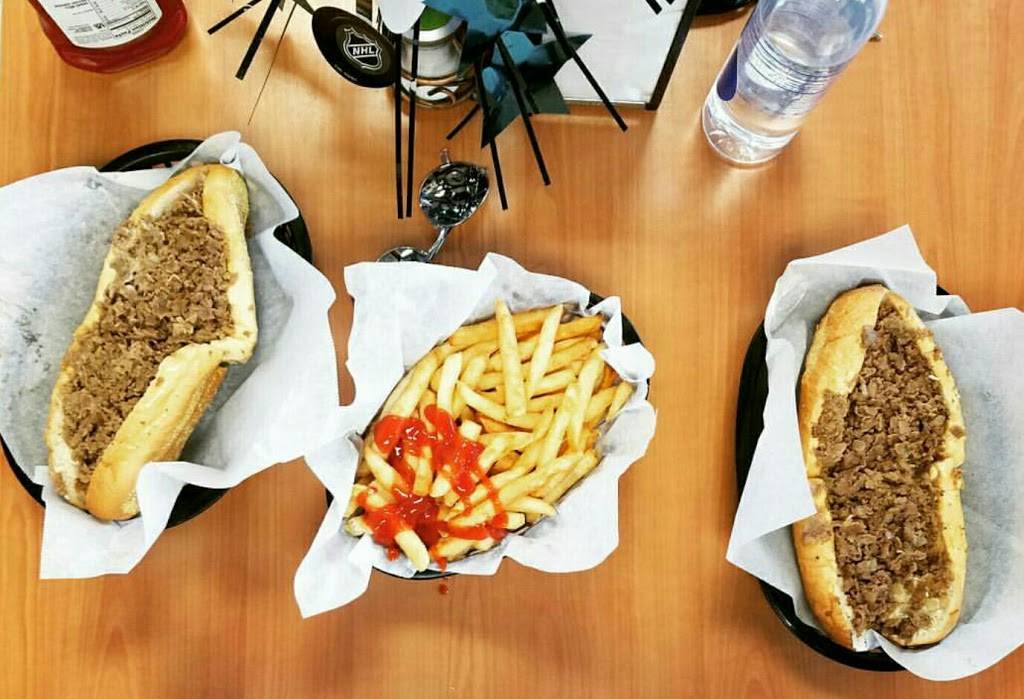 Delcos Original Steaks | restaurant | 1701 Main St, Dunedin, FL 34698, USA | 7277384700 OR +1 727-738-4700