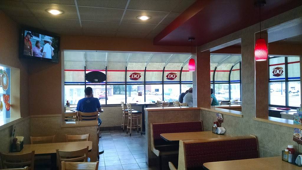 Dairy Queen | restaurant | 1206 E College Dr, Marshall, MN 56258, USA | 5075329350 OR +1 507-532-9350