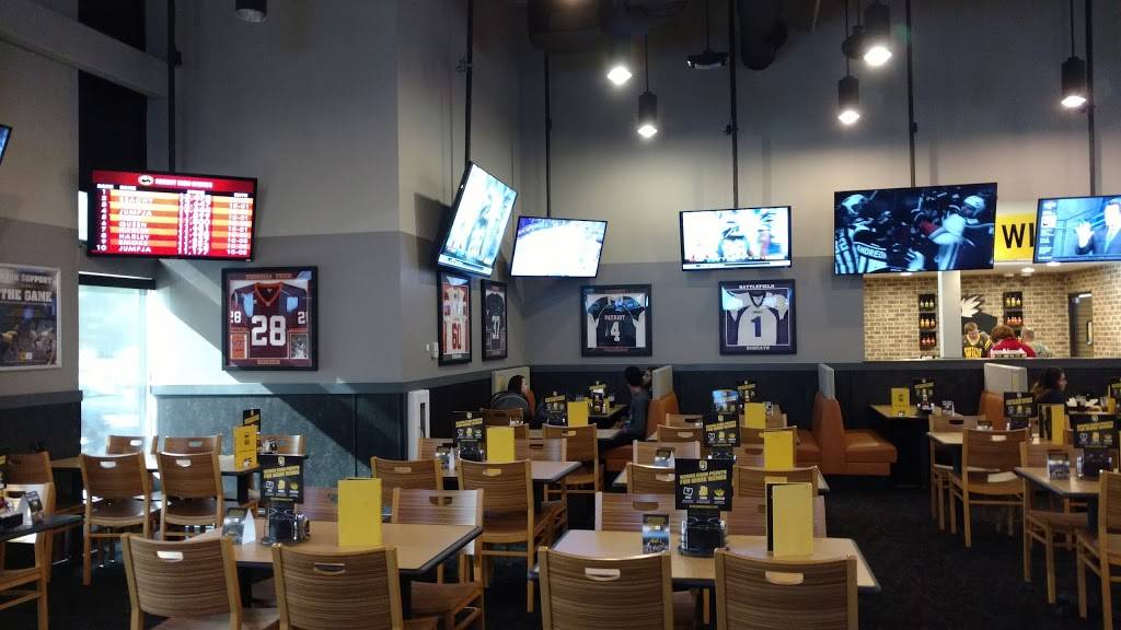 Buffalo Wild Wings | restaurant | 5143 Wellington Rd, Gainesville, VA 20155, USA | 7037547017 OR +1 703-754-7017