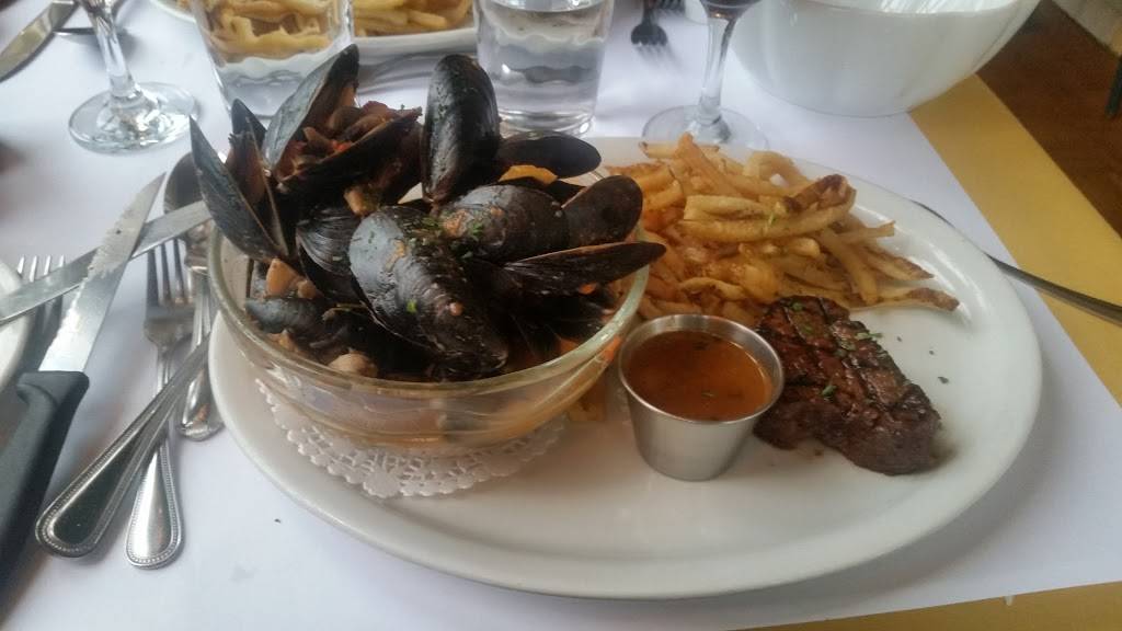 Restaurant La Chitarra | restaurant | 140 Rue Morin, Sainte-Adèle, QC J8B 2T7, Canada | 4502296904 OR +1 450-229-6904