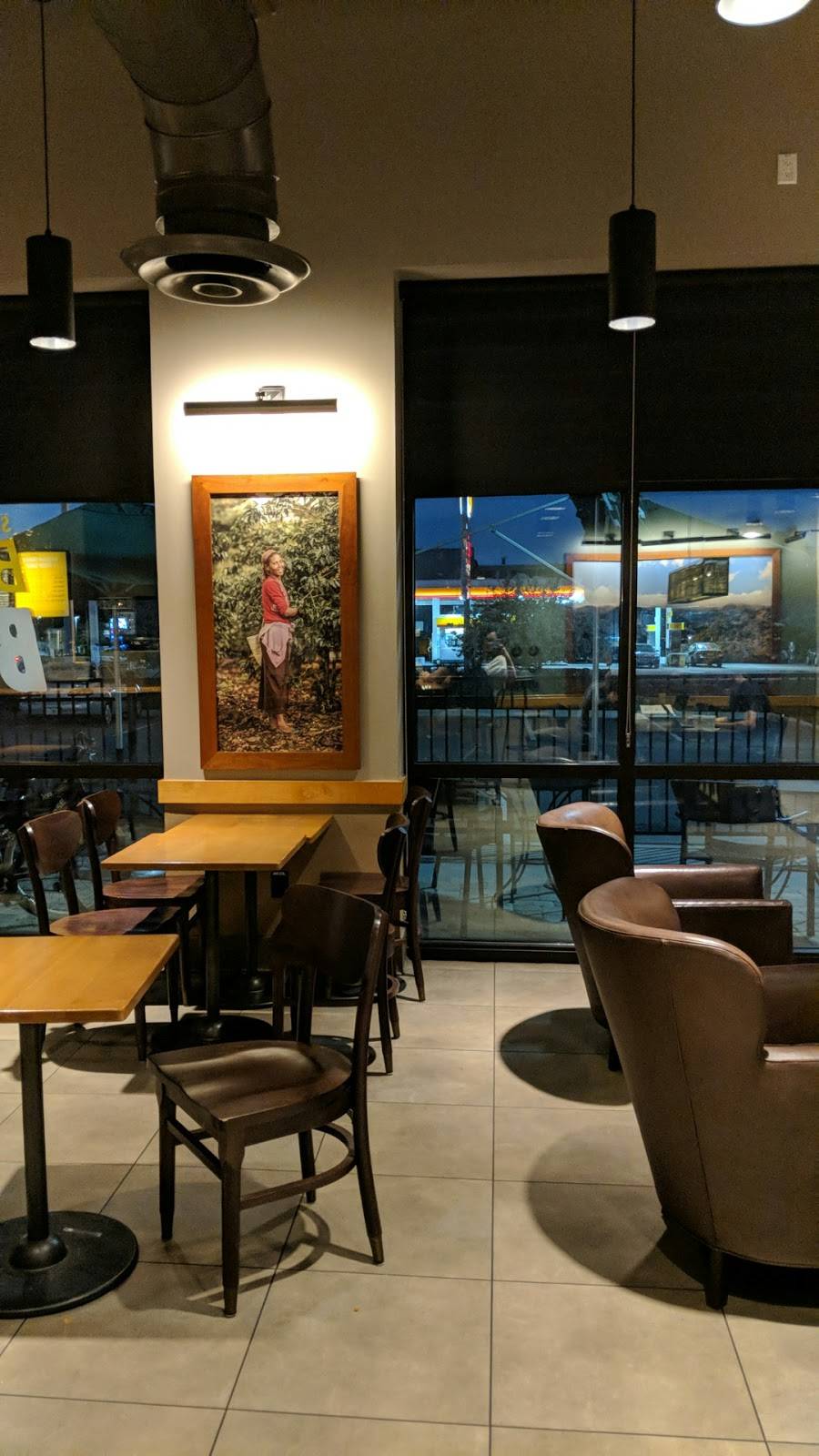 Starbucks | cafe | 2720 W Dr Martin Luther King Jr Blvd, Tampa, FL 33607, USA | 8132838425 OR +1 813-283-8425