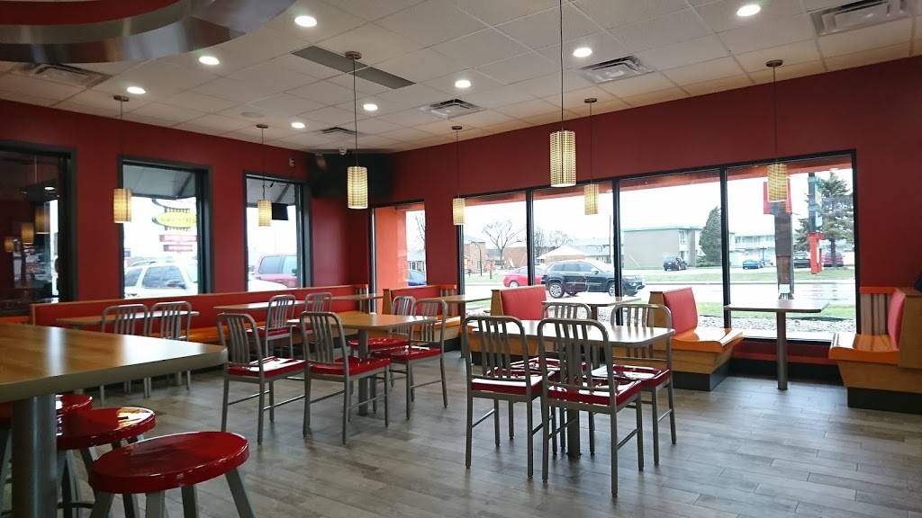 Popeyes Louisiana Kitchen | meal takeaway | 2854 Howard Ave, Windsor, ON N8X 3Y5, Canada | 5192506886 OR +1 519-250-6886