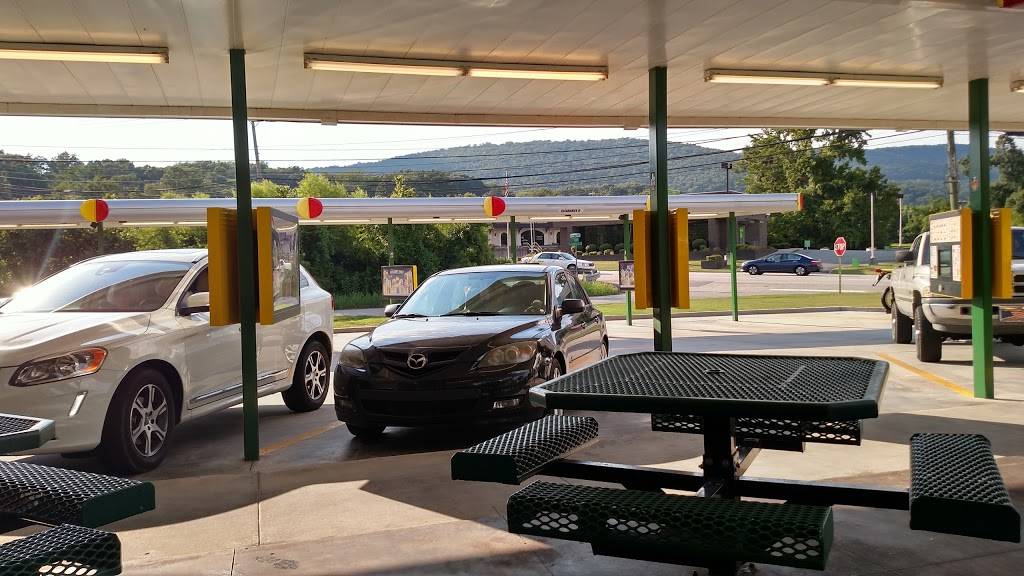 Sonic Drive-In | restaurant | 3222 Cummings Hwy, Chattanooga, TN 37419, USA | 4238215653 OR +1 423-821-5653