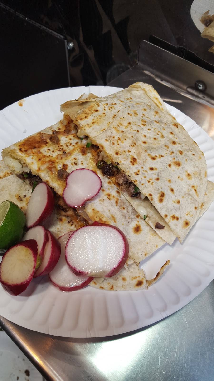 Jack in the Box | restaurant | 5075 W Whittier Blvd, Los Angeles, CA 90022, USA | 3232662449 OR +1 323-266-2449