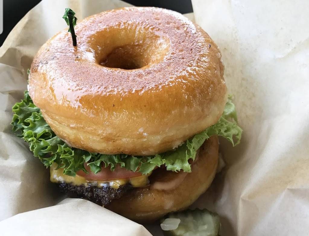 Luther Burger | bakery | 1001 W Main St, Charlottesville, VA 22904, USA | 4349955813 OR +1 434-995-5813