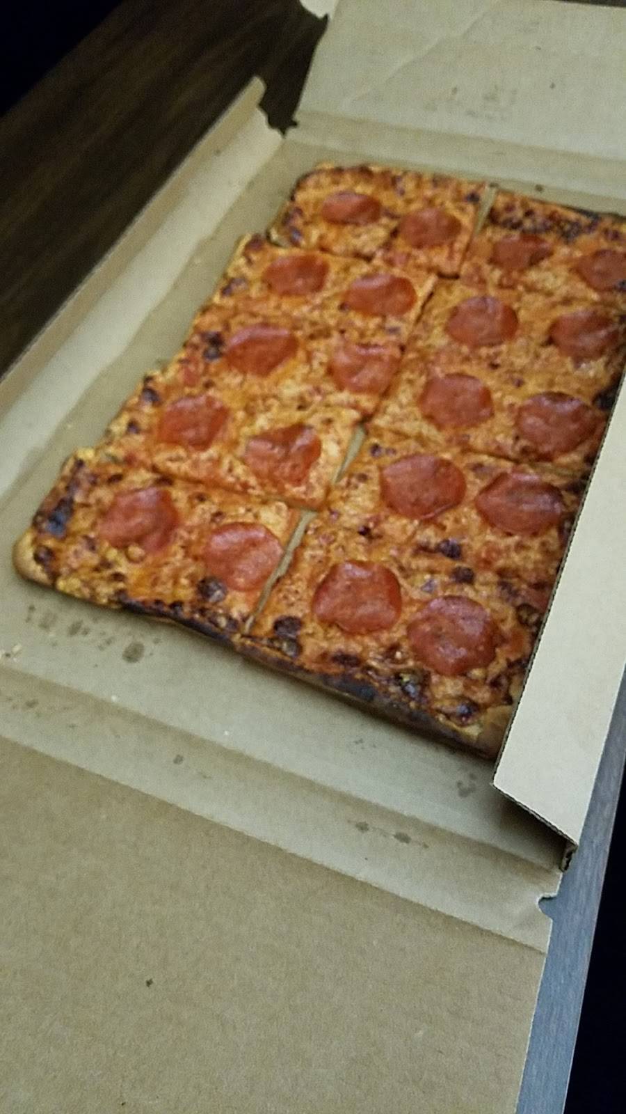 La Casa Pizzaria | restaurant | 4432 Leavenworth St, Omaha, NE 68105, USA | 4025566464 OR +1 402-556-6464